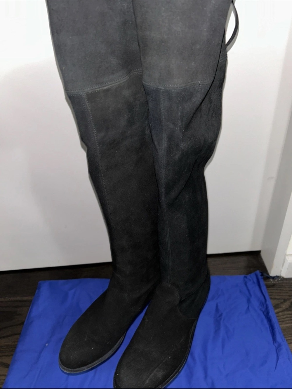 Stuart Weitzman Lowland Over The Knee Boot Black Suede 7 Flat